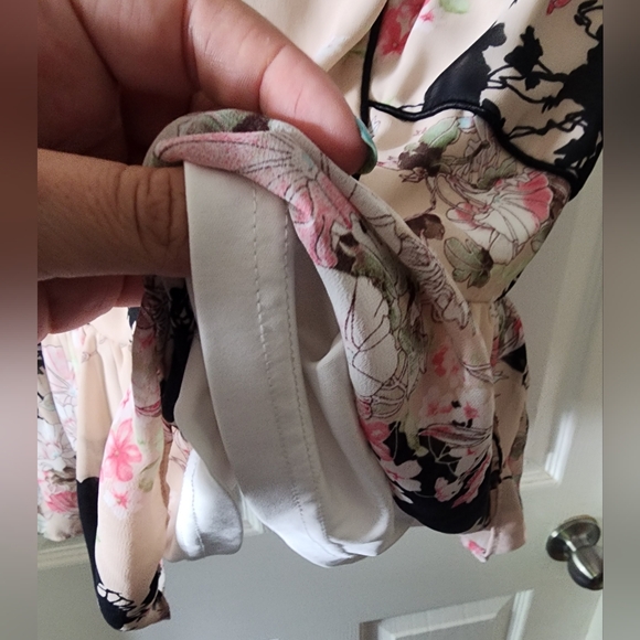 Love Label UK Blouse Pink Floral with Black Boning, size 14UK or 12US - Picture 4 of 6